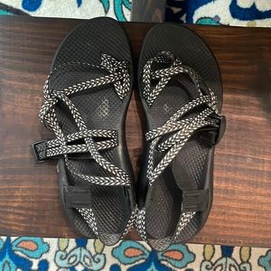Chacos - womens 9